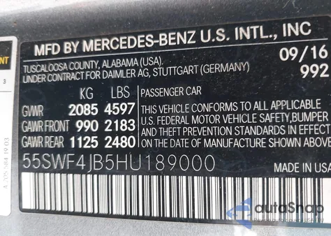 2017 Mercedes-Benz C 300 z USA, uszkodzony, nr VIN 55SWF4JB5HU189000